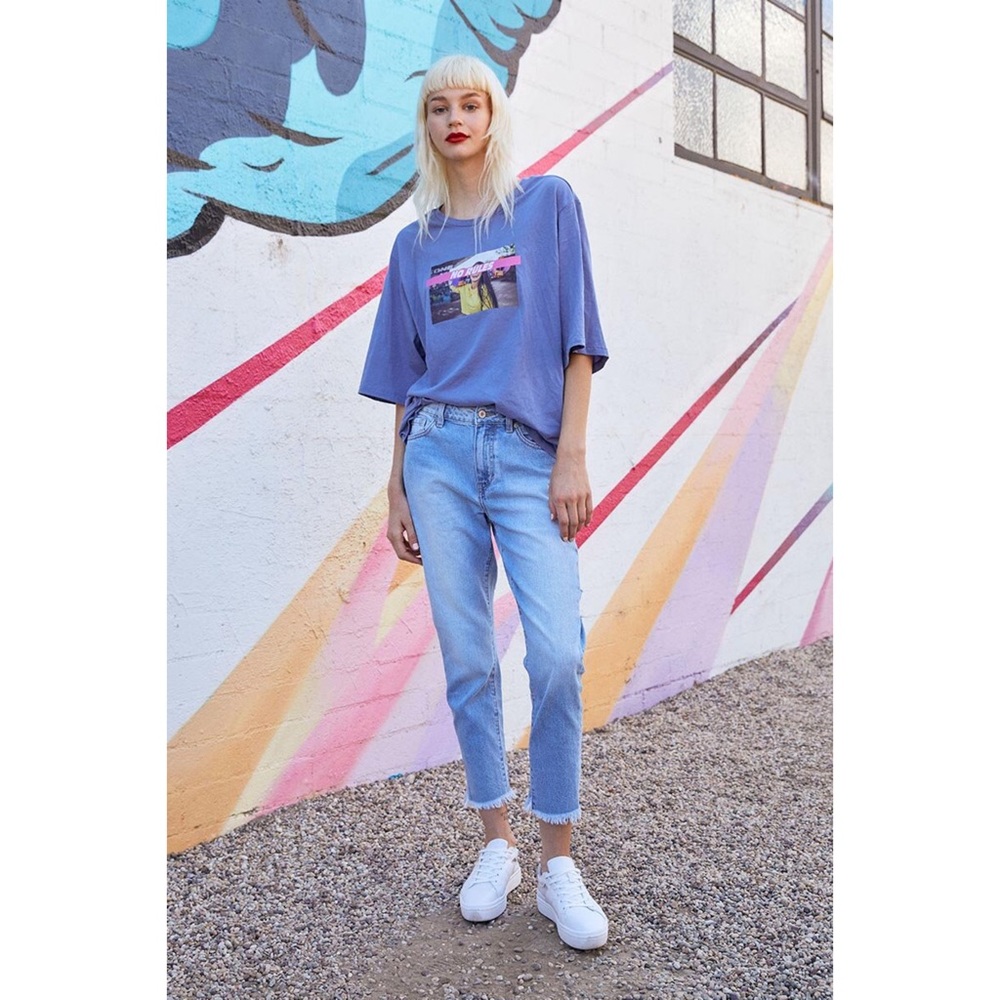 🌟CLEARANCE🌟 Naomi Mid-Rise Girlfriend Jeans - Picture 3 of 6